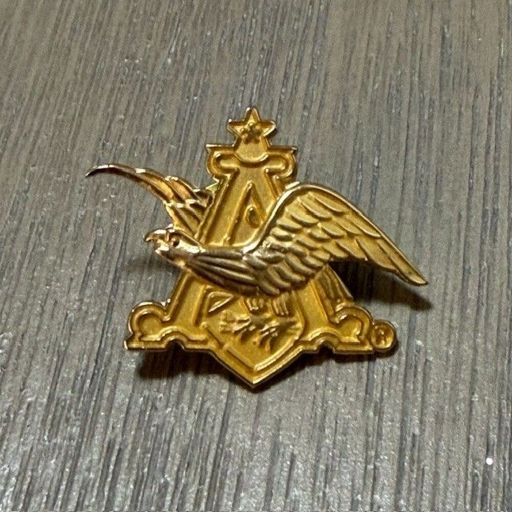Anheuser Busch Budweiser Eagle A Metal Emblem Logo Hat Lapel Pin